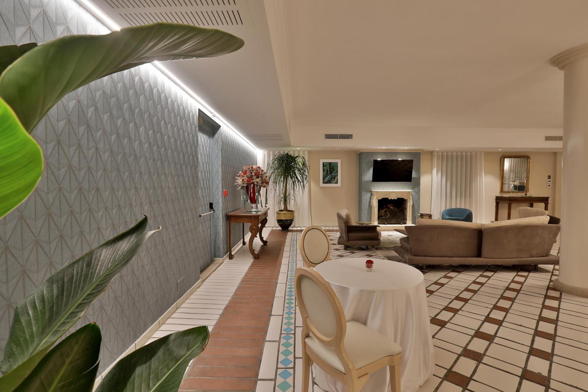 Hotel Hermitage Galatina Exterior photo